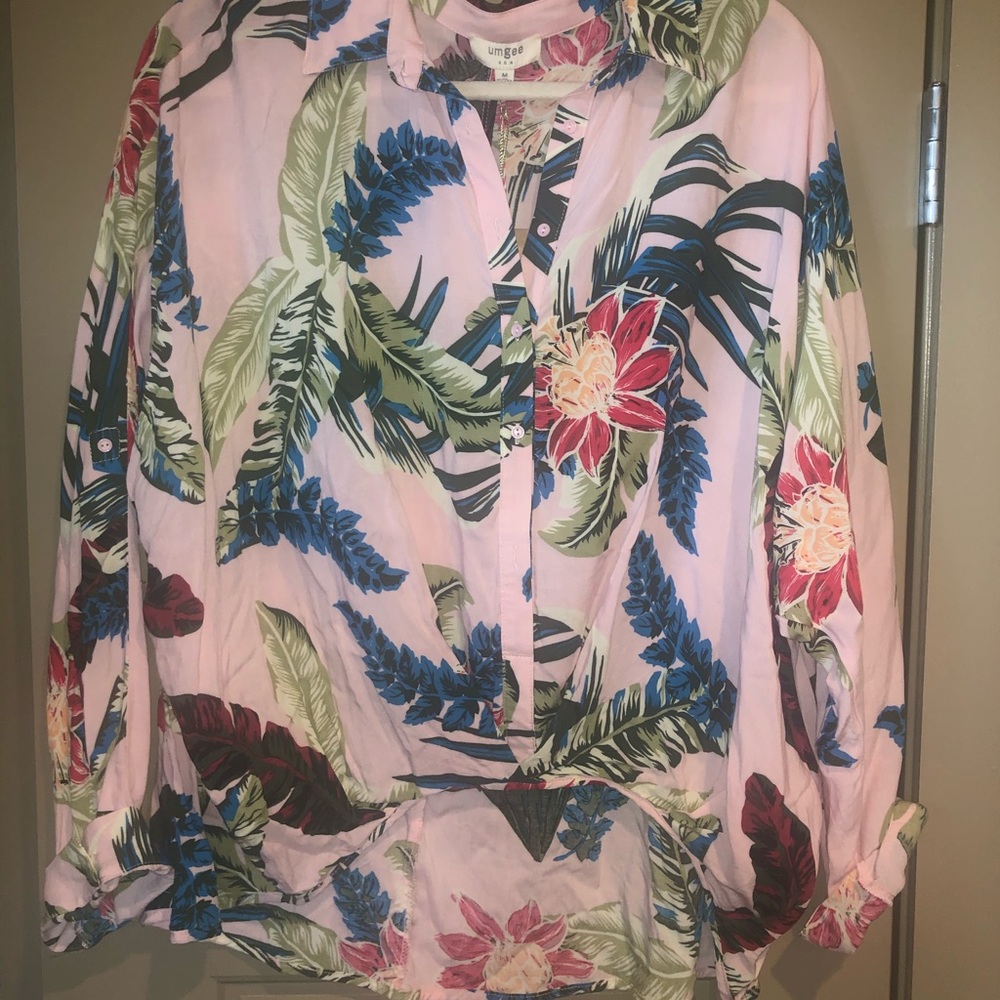Umgee High low tropical shirt